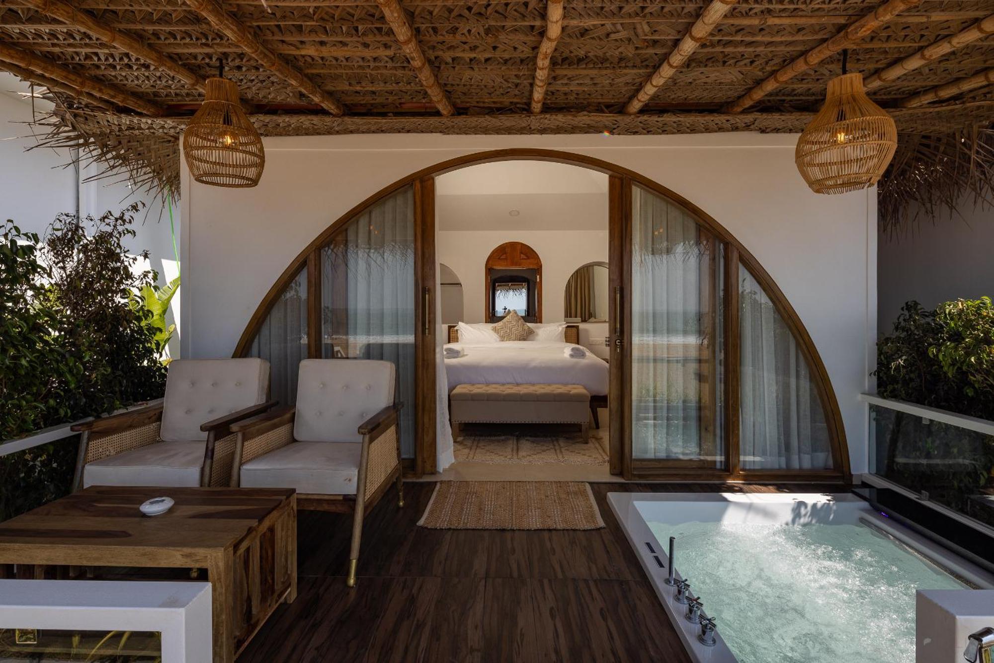 The Shore Agonda Exterior photo